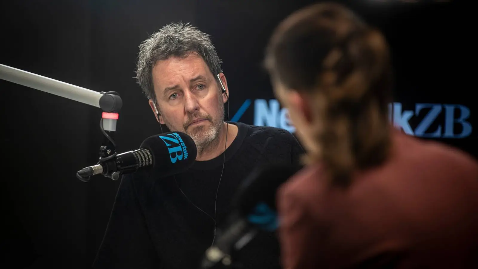 Ardern认为她不需要Hosking 她可能错了