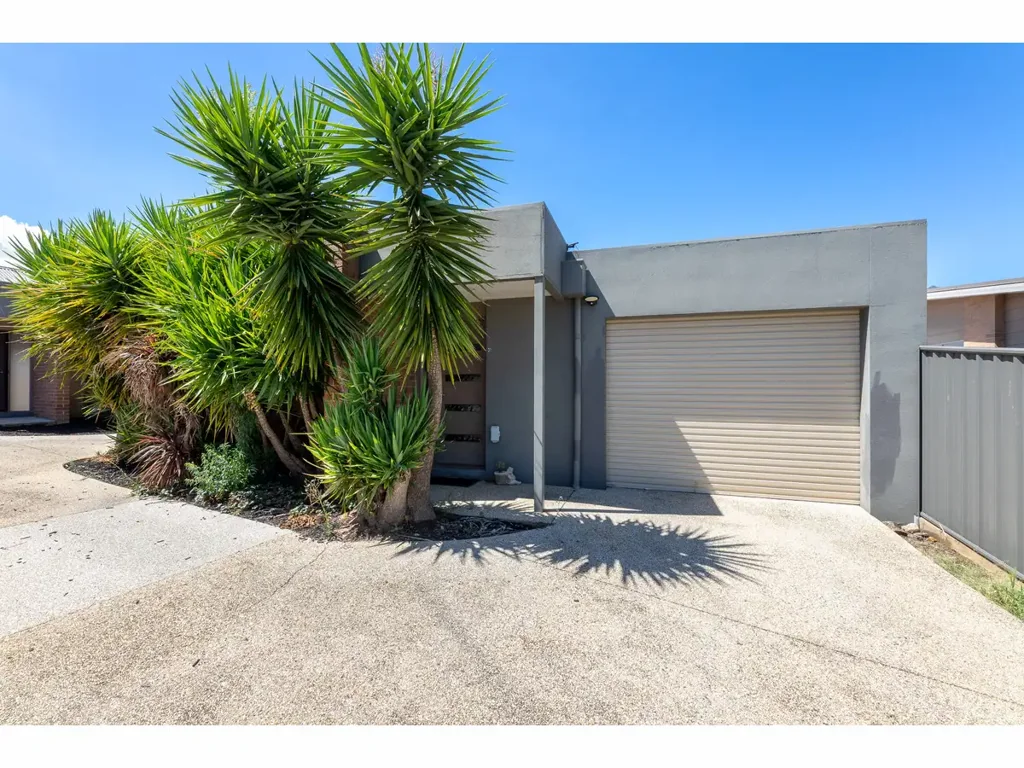 2/19 Thorneycroft Avenue, Wodonga, VIC 3690