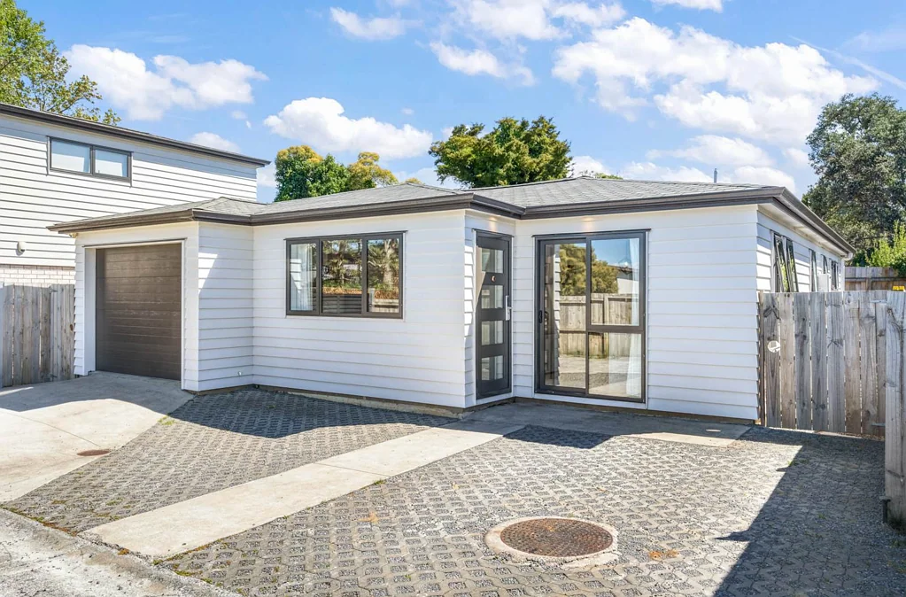 104C Holly Street, Avondale, Auckland City, Auckland
