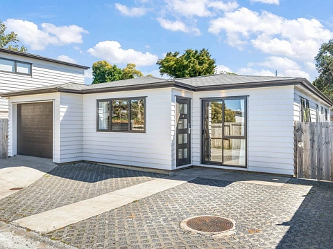104C Holly Street, Avondale, Auckland City, Auckland