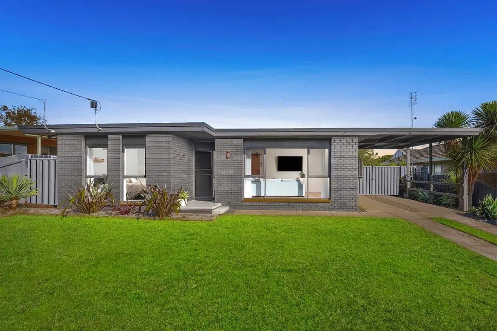 Highton 3બેડરૂમ Classic contemporary living in this excellent location