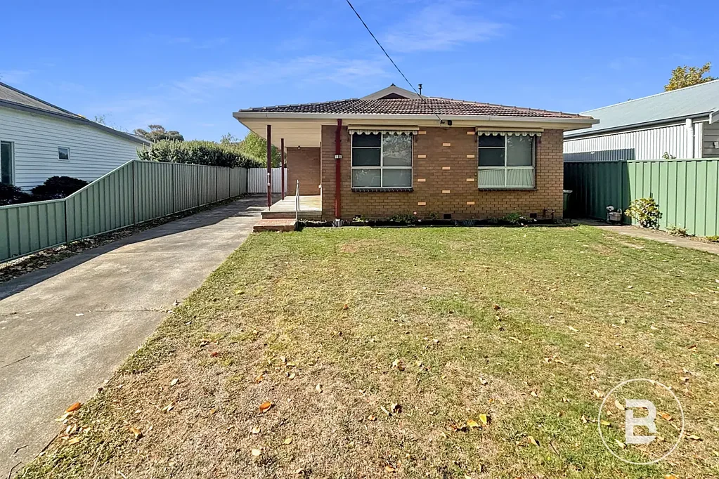 CHARMING BRICK HOME ON A GENEROUS ALLOTMENT IN PRIME REDAN LOCATION
