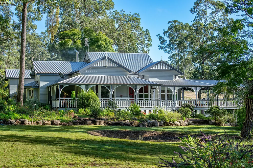 Cherry Creek  Incredible Lifestyle - Grand Country Homestead Circa 1890* - 200* Lush Acres With Scenic Rolling Hills!