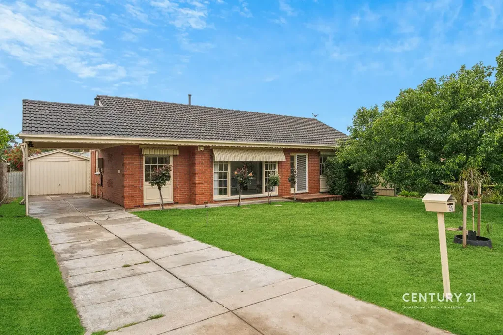Valley View 3房  VERSATILITY, OPTIONS AND POTENTIAL!