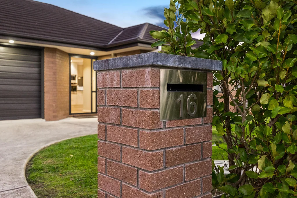16 Pitoitoi Drive, Riverhead, Rodney, Auckland