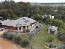 38 Dunnet Road, Nannup