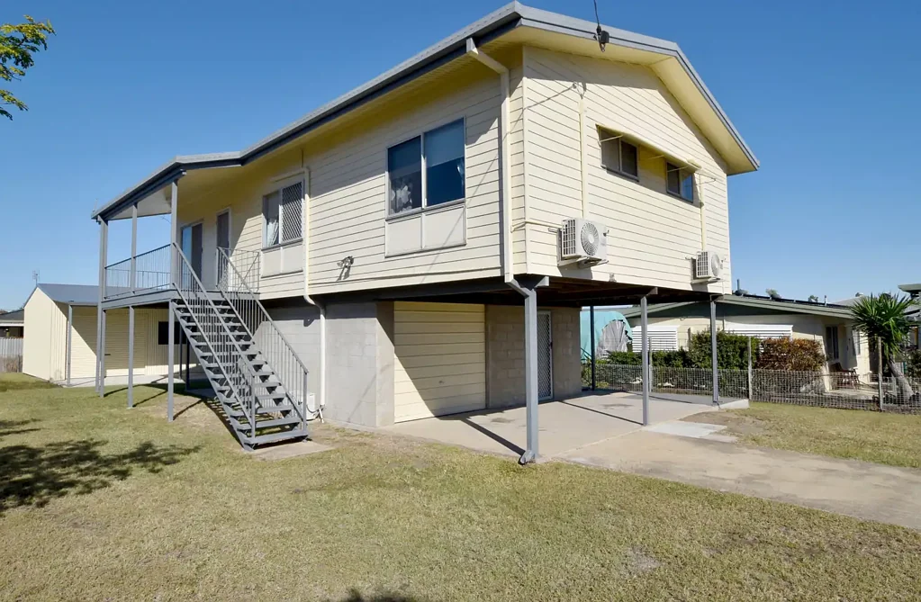 2 Fletcher Street, West Gladstone, QLD 4680