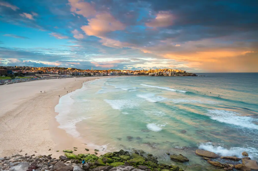 Bondi Beach 2Kwarto A Rare Garden-Style Beachside Retreat with Private Courtyard