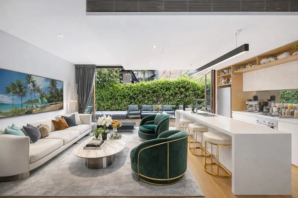 Unparalleled Designer Terrace | A Bespoke Luxury Sanctuary in the Heart of Rose Bay Village