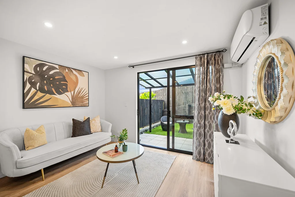 7/8 Chivalry Road, Glenfield, North Shore City, Auckland