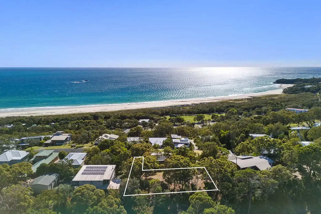Point Lookout Rare vacant land at Straddie's most coveted location