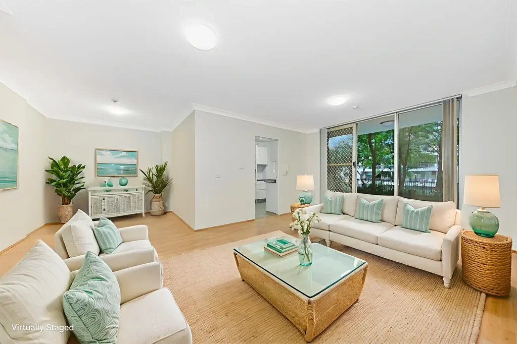 NE Garden unit with floorboards