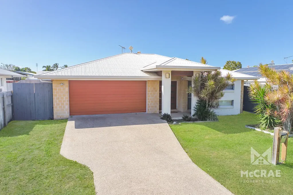 Bowen 4બેડરૂમ PRIME BEACH LOCATION - LARGE FAMILY HOME WITH POOL