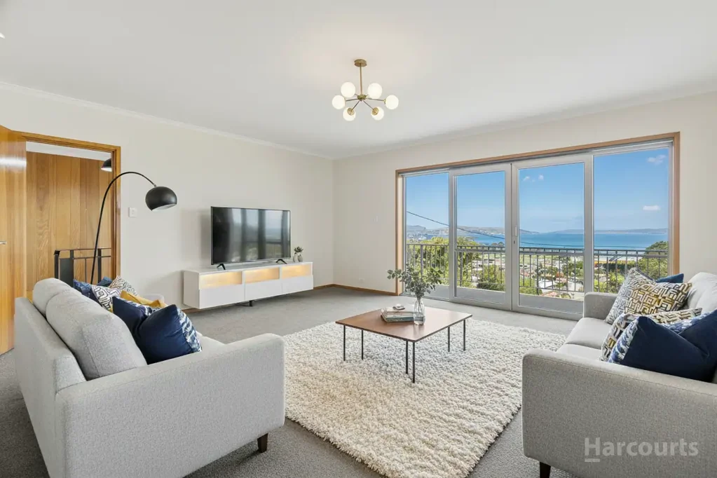 19 Nankoor Crescent, Howrah, TAS 7018
