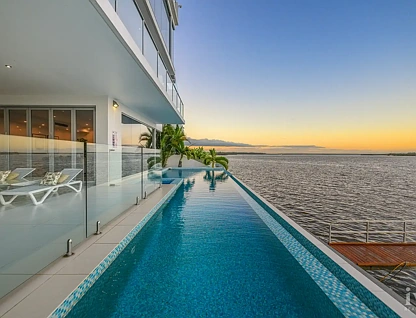 46 Knightsbridge Parade East, Paradise Point, Gold Coast, 5 chambres, 5 salles de bain, House