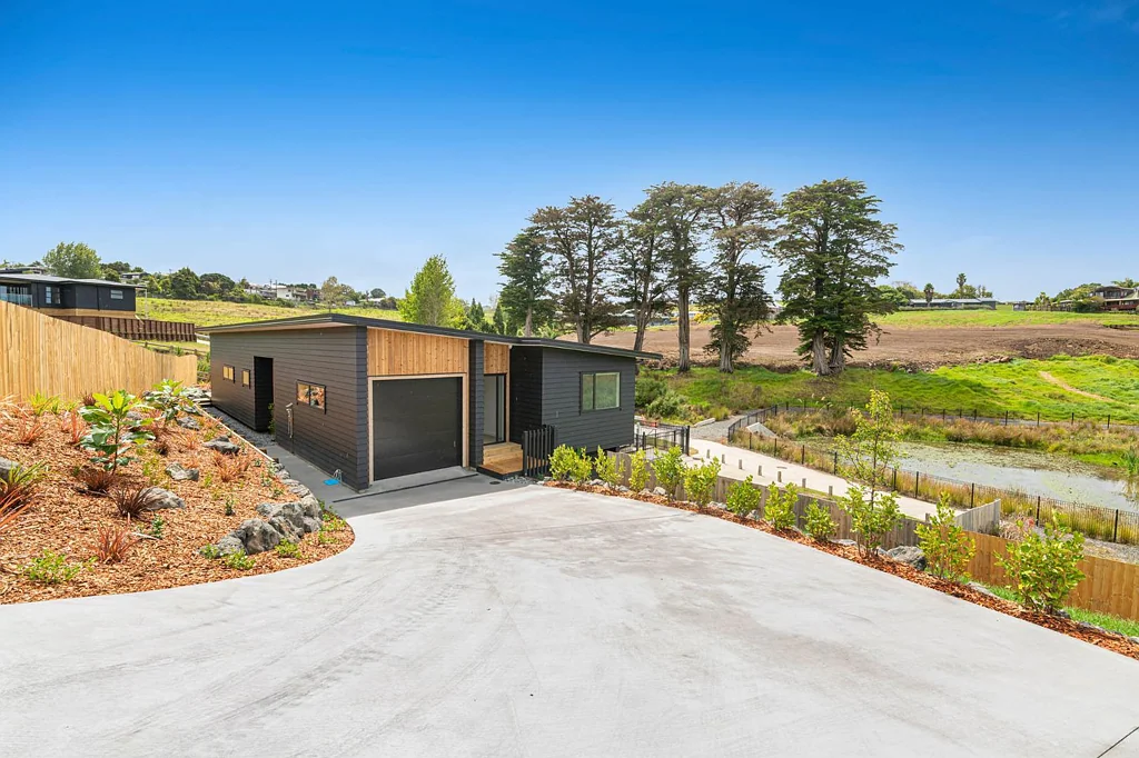 Beautifully presented new build