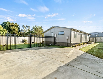 26 Drake Street, Feilding, Manawatu, 3 Bedrooms, 2 Bathrooms, House