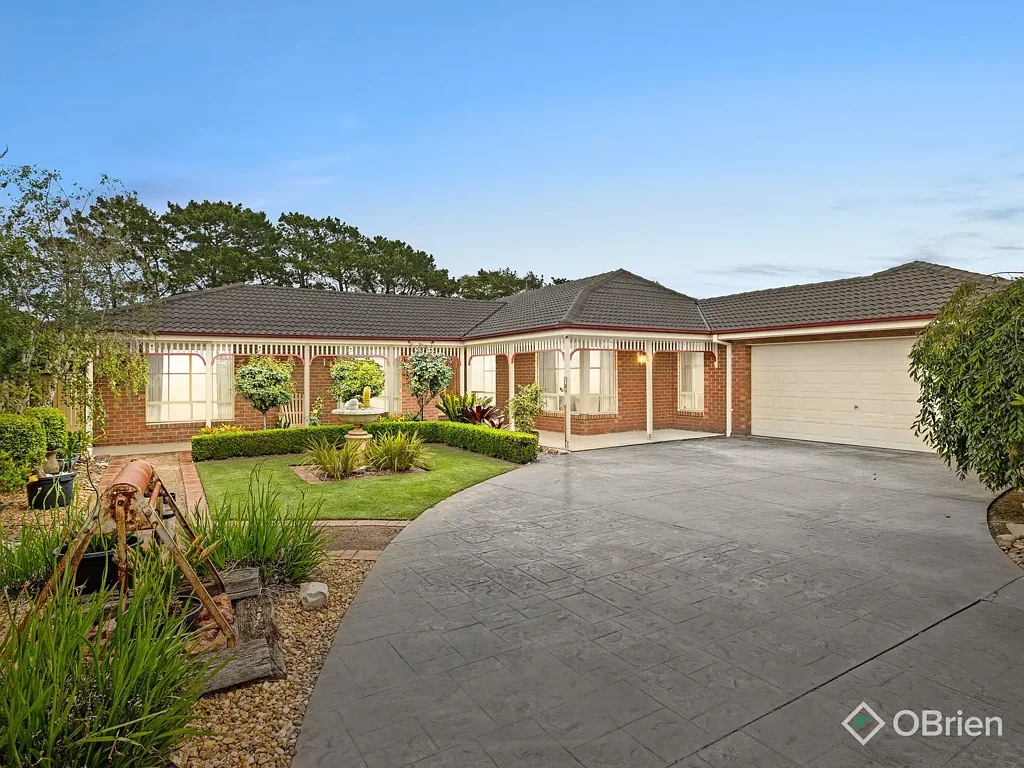 8 Belmarino Court, Werribee, VIC 3030