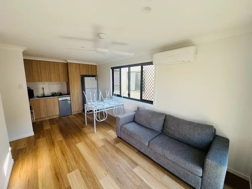 MODERN, PARTLY FURNISHED UNIT – EASY LIVING IN A CONVENIENT LOCATION
