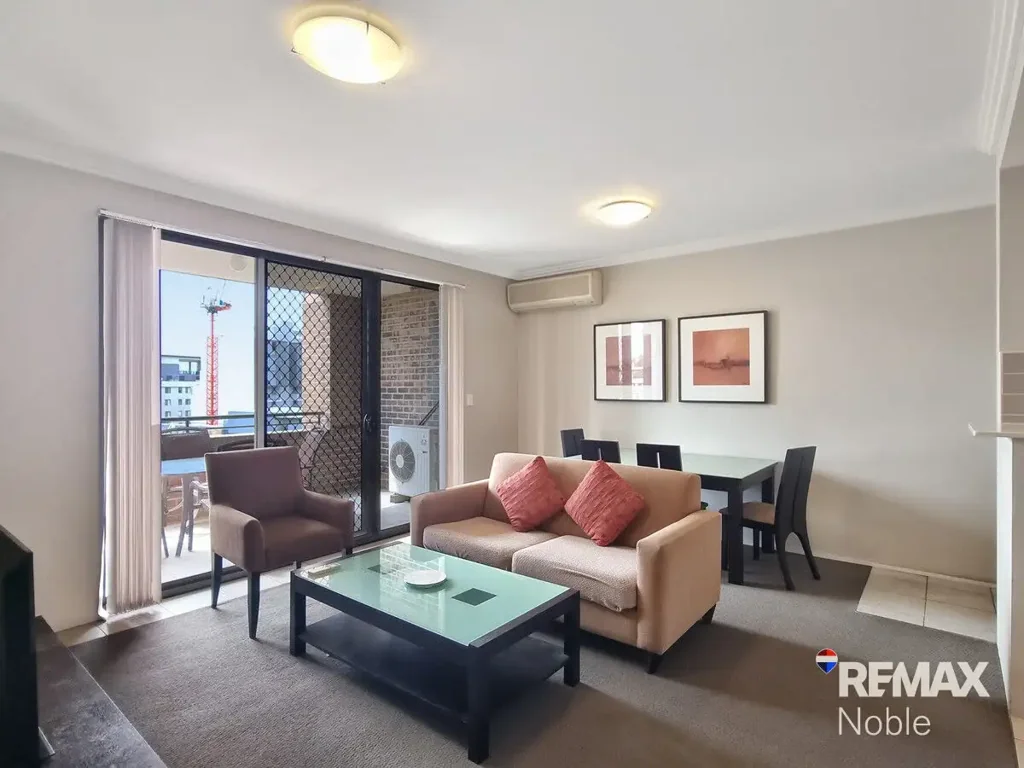 Parkview - One Bedroom Plus Study