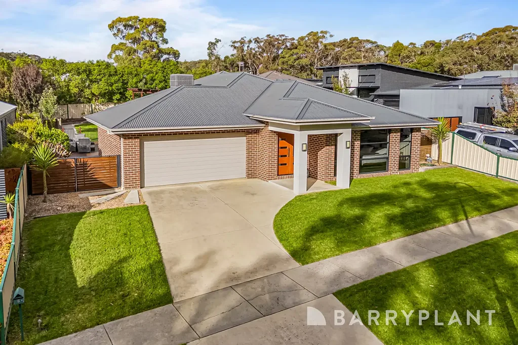 5 Lavery Avenue, Mount Clear, VIC 3350