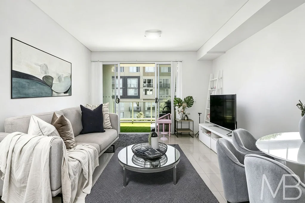 Fully Furnished Split-Level Apartment near Mascot Station