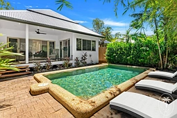 8 Oliva Street, Palm Cove