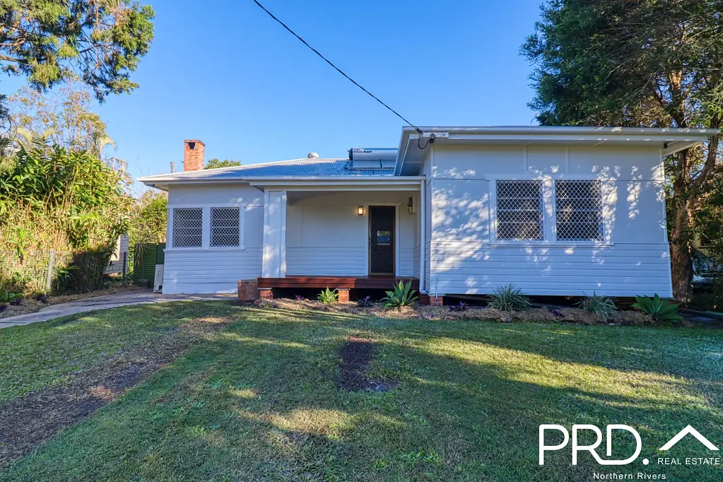 Refreshed 3 Bedroom Home in Convenient Location