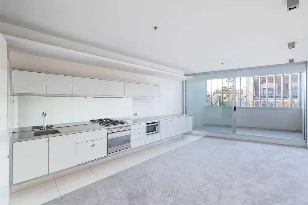 Inner Sydney living in a bright village retreat