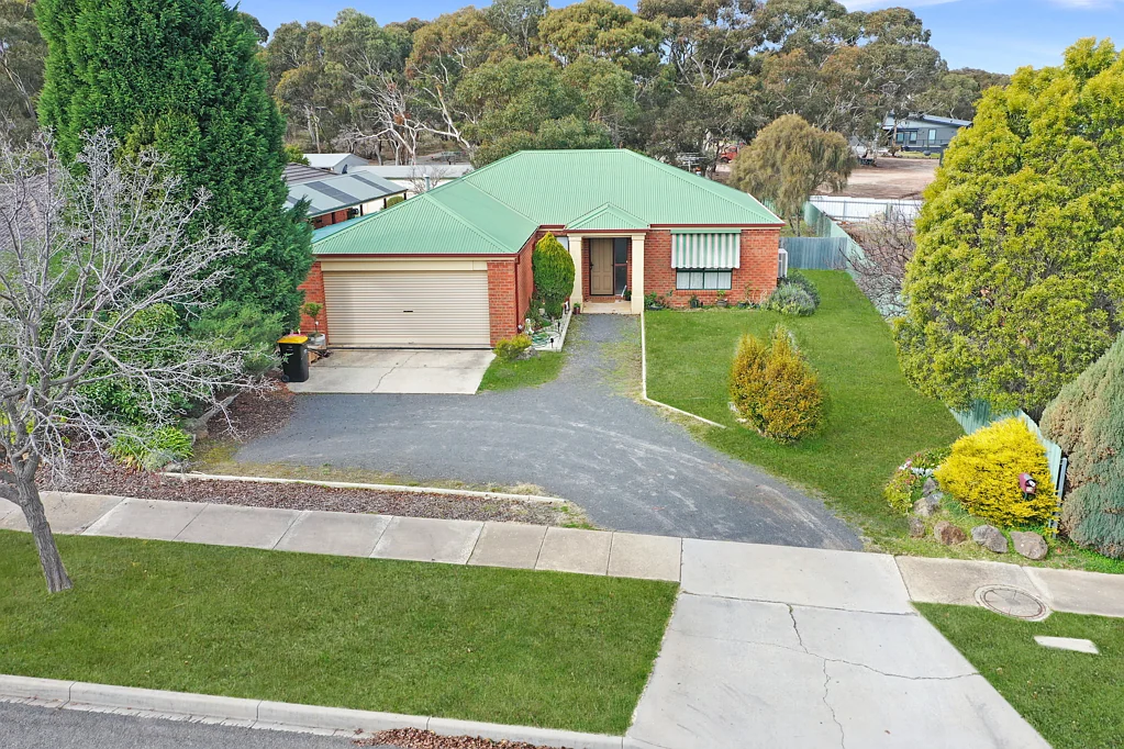 Stawell 4침실 Need More Space ? Try This For Size