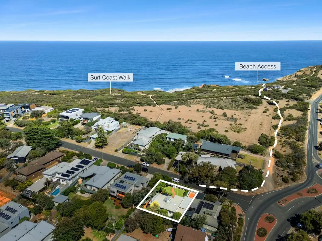 Jan Juc 3Moenga CHARMING COASTAL HOME IN JAN JUC’S GOLDEN TRIANGLE