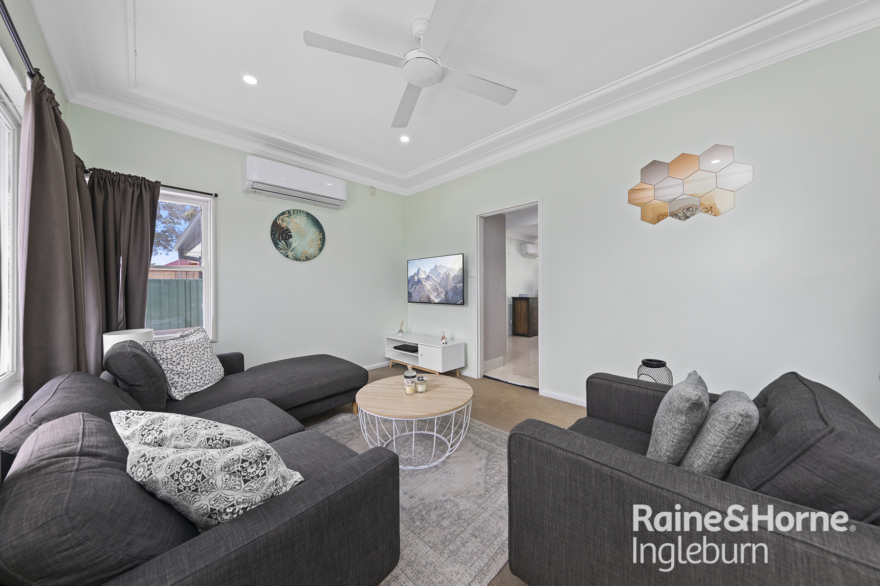 44 MACQUARIE AV, CAMPBELLTOWN NSW 2560, 0 ห้องนอน, 0 ห้องน้ำ, House