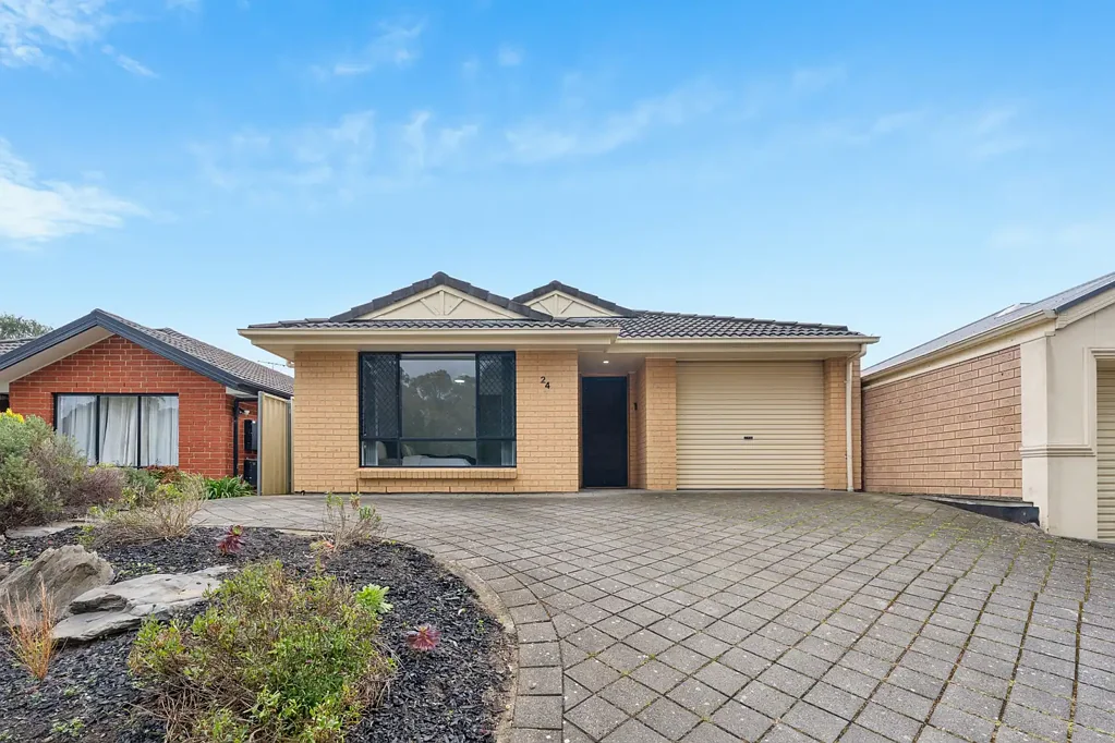 24 New York Road, Aberfoyle Park, SA 5159