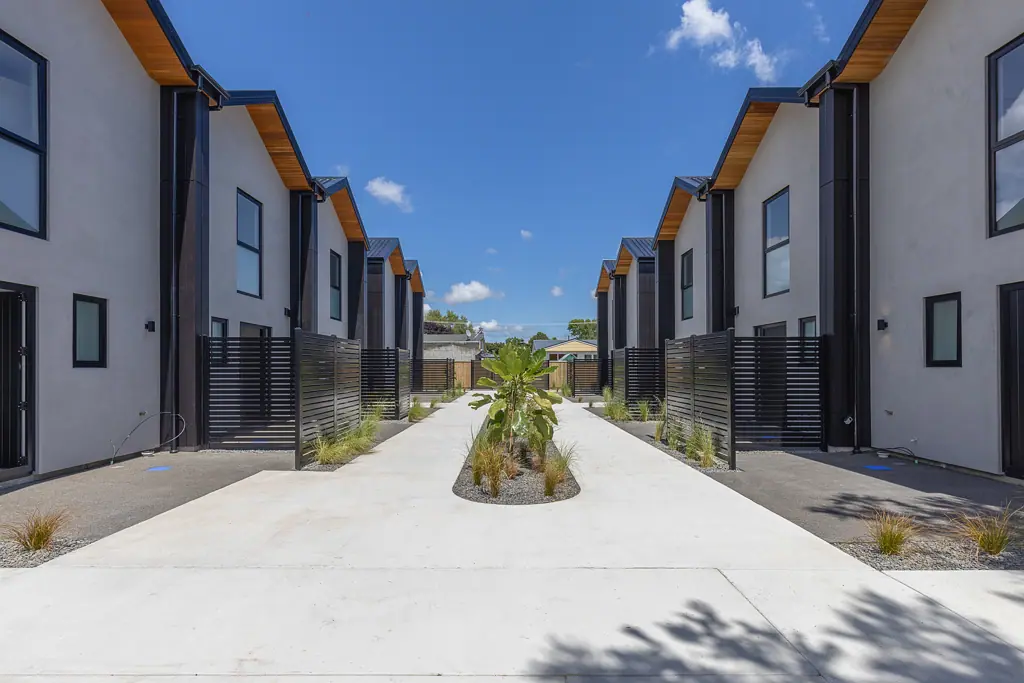 Levin 2chambre 5 High-Performing Investment Properties!