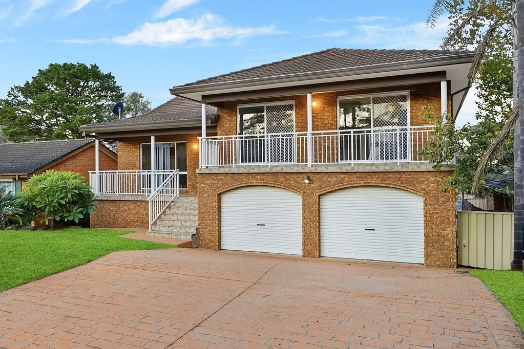 Minchinbury 4 Slaapkamer Owner Built Split Level Family Home!!!