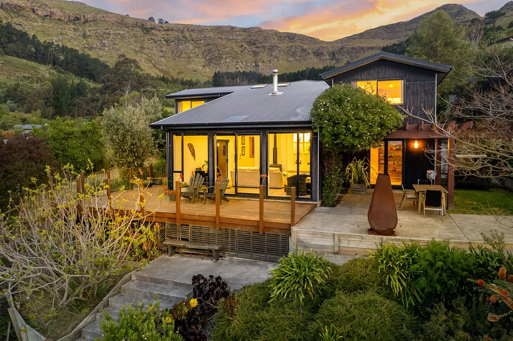 16 Morgans Valley, Heathcote Valley, Christchurch, Canterbury