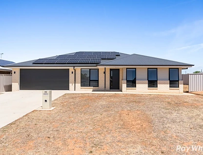 85 Devlin Street, Coolamon, NSW 2701, 4房, 2浴, House