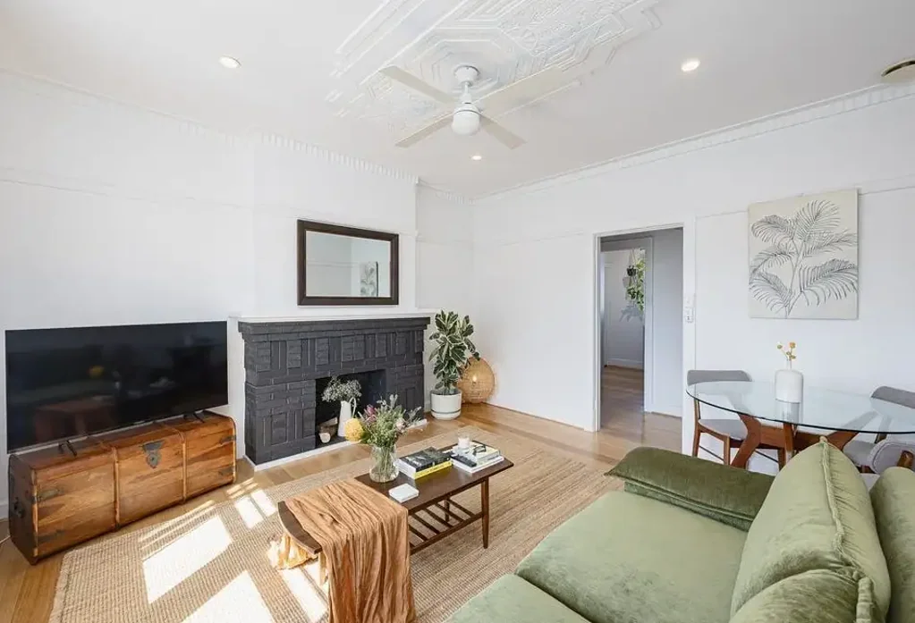 Elegant Art Deco Living in a Prime St Kilda Location
