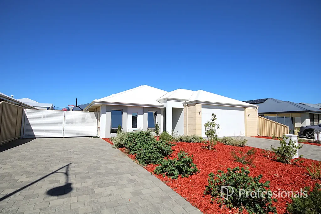 22 Kanalla Avenue, Millbridge, WA 6232