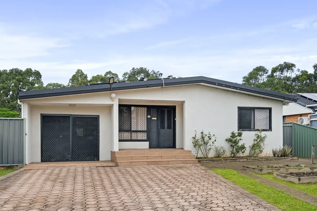 98 Willan Drive, Cartwright, NSW 2168