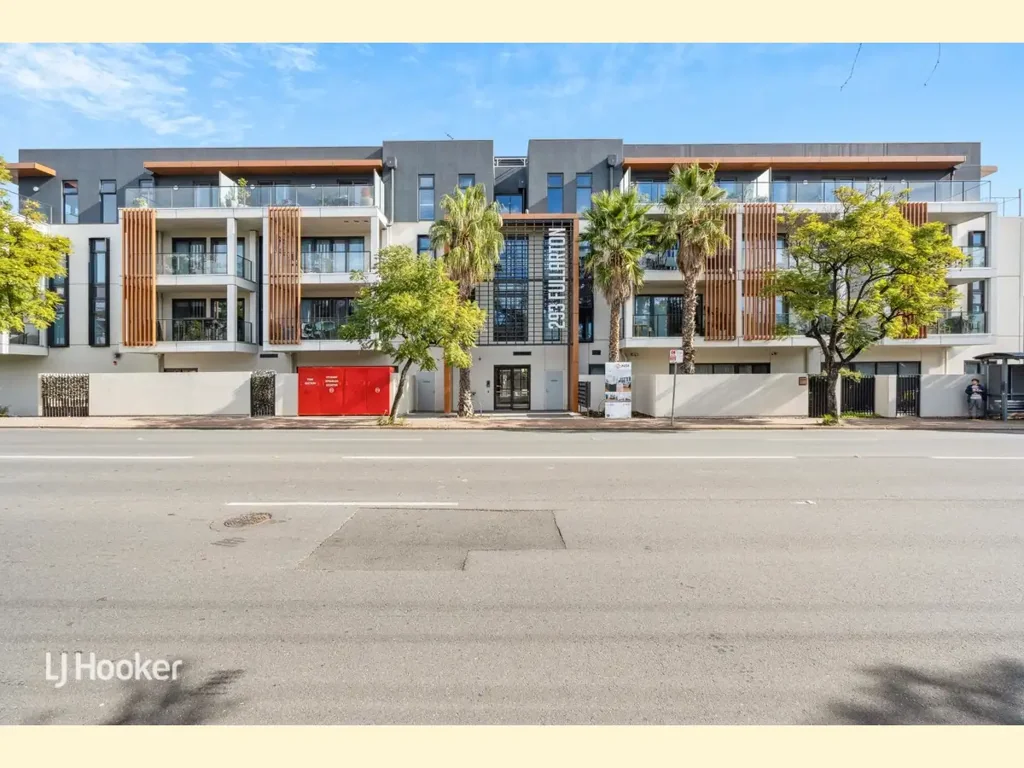 Parkside 2房  Spacious, Sun-drenched Apartment