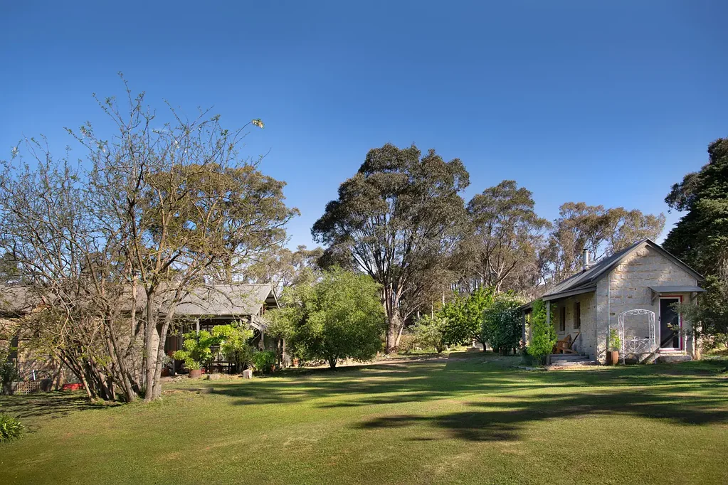 Faraday 2房  Faraday School House No.797 - A Remarkable piece of Central Victorian History