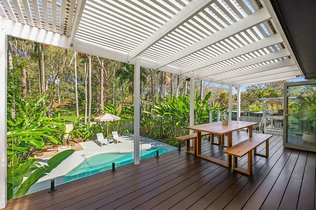 Ashmore 3房  Contemporary Flair Meets Opportunity in Prime Ashmore Location
