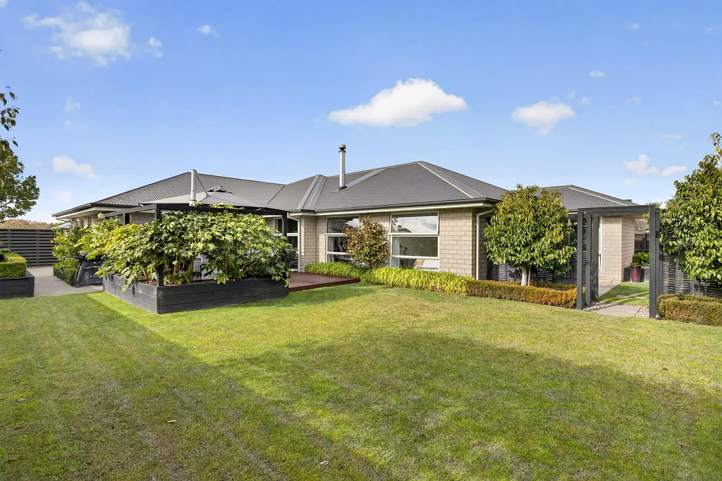 Rangiora 4chambre See you later mate, we're off to Aussie