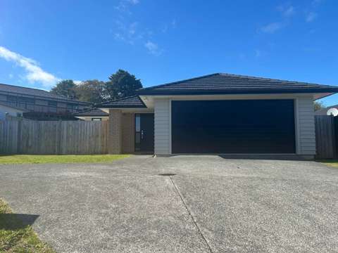 Tidy Home on Te Aparangi!!!