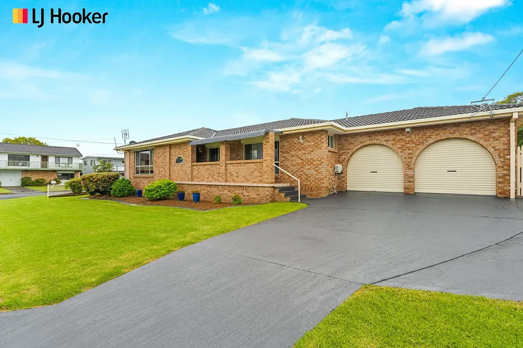 12 Bailey Avenue, Greenwell Point, NSW 2540