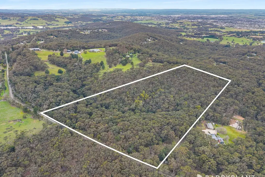 Officer Your Own Private Bushland Escape on 20 Acres!