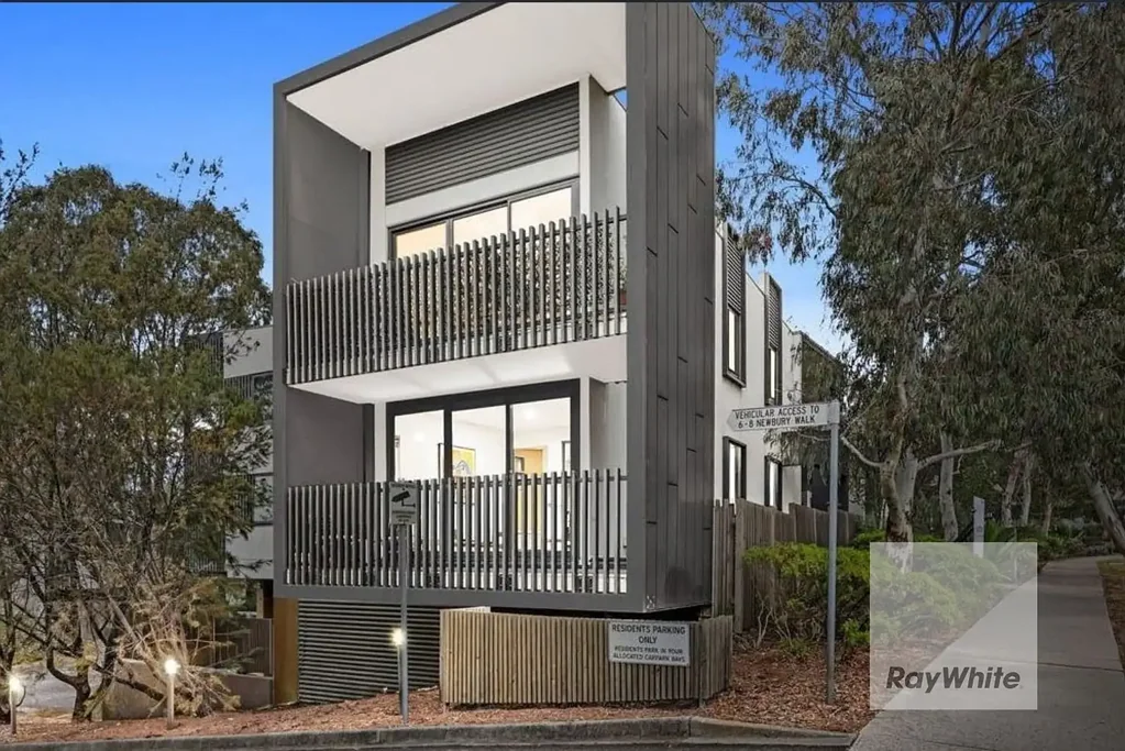Bundoora 2બેડરૂમ Ground Floor Living, Lifestyle Sorted
