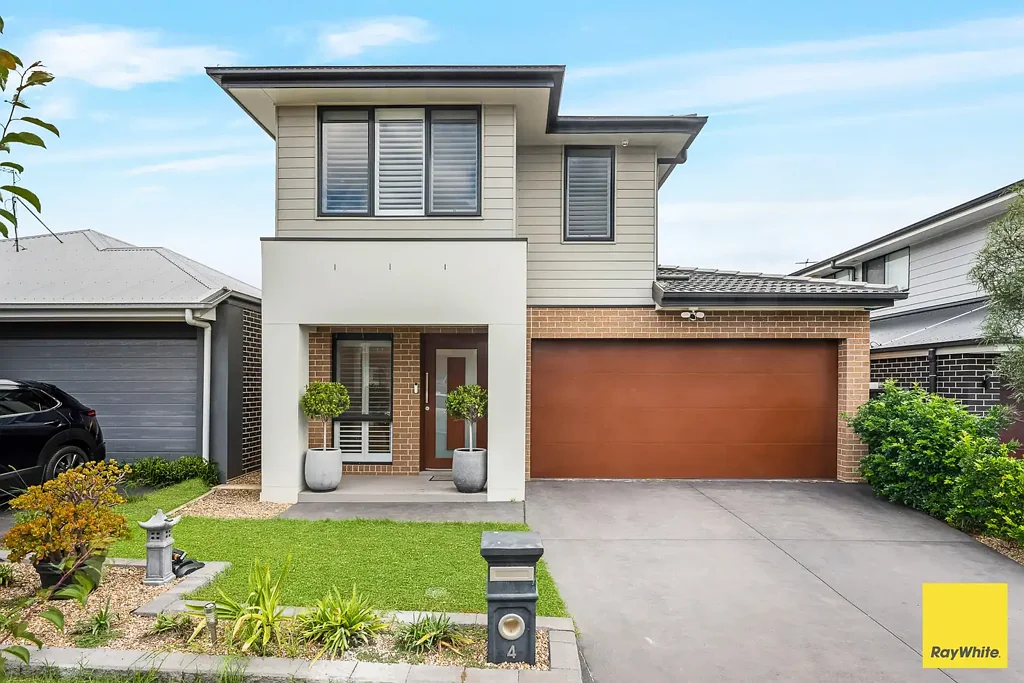 Denham Court 4 Slaapkamer Contemporary Double Storey Comfort Meets Effortless Entertaining
