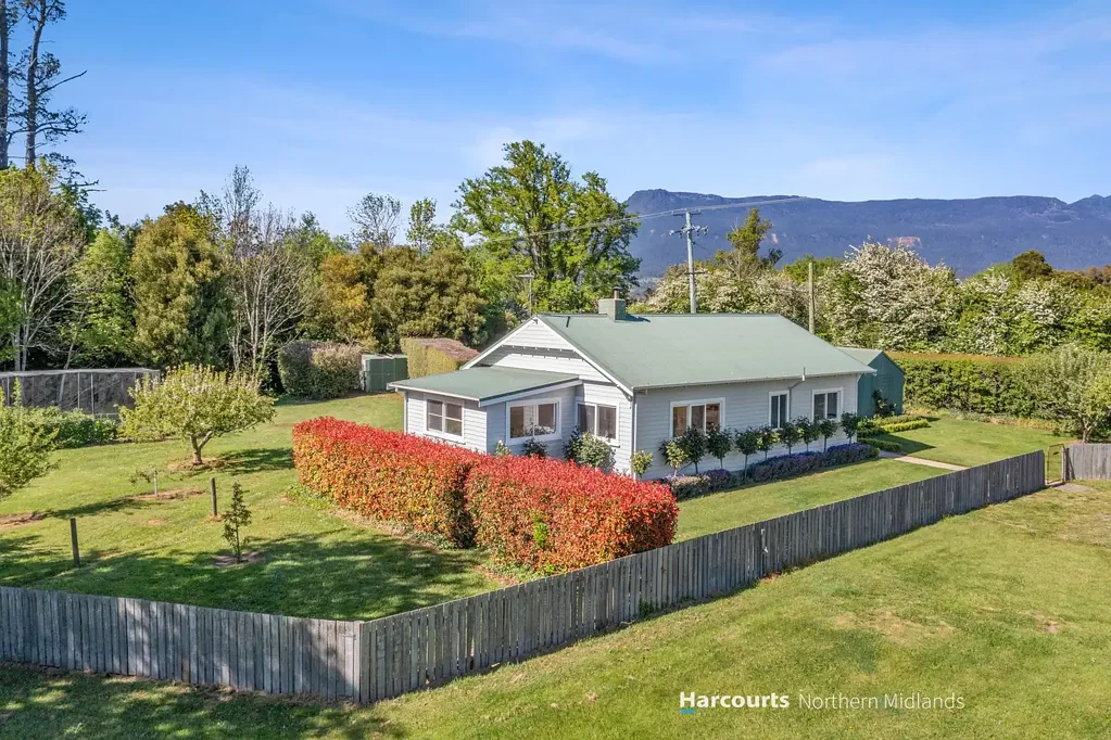 Fully Furnished Cottage in Cressy
